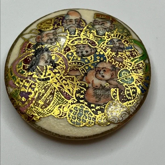 Vintage Hand Painted Satsuma Ceramic w/7 Gods On a button *READ*